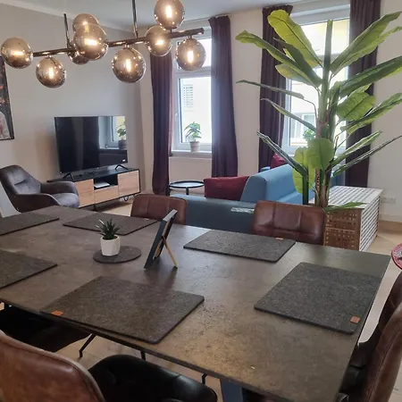 Maremar - Style-Loft Am Ferberturm - 2 Schlafzimmer - Luxus Boxspringbett - Arbeitsplaetze - Highspeed Wlan Gera Esterno foto