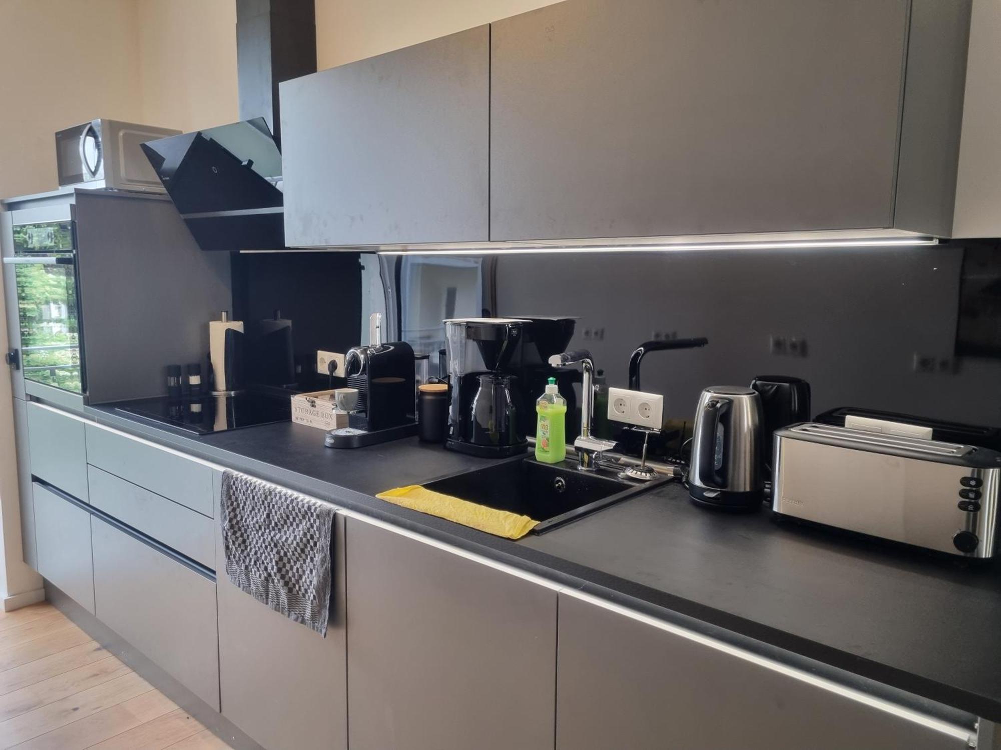 Maremar - Style-loft Am Ferberturm - 2 Schlafzimmer - Luxus Boxspringbett - Arbeitsplaetze - Highspeed Wlan Apartment Gera