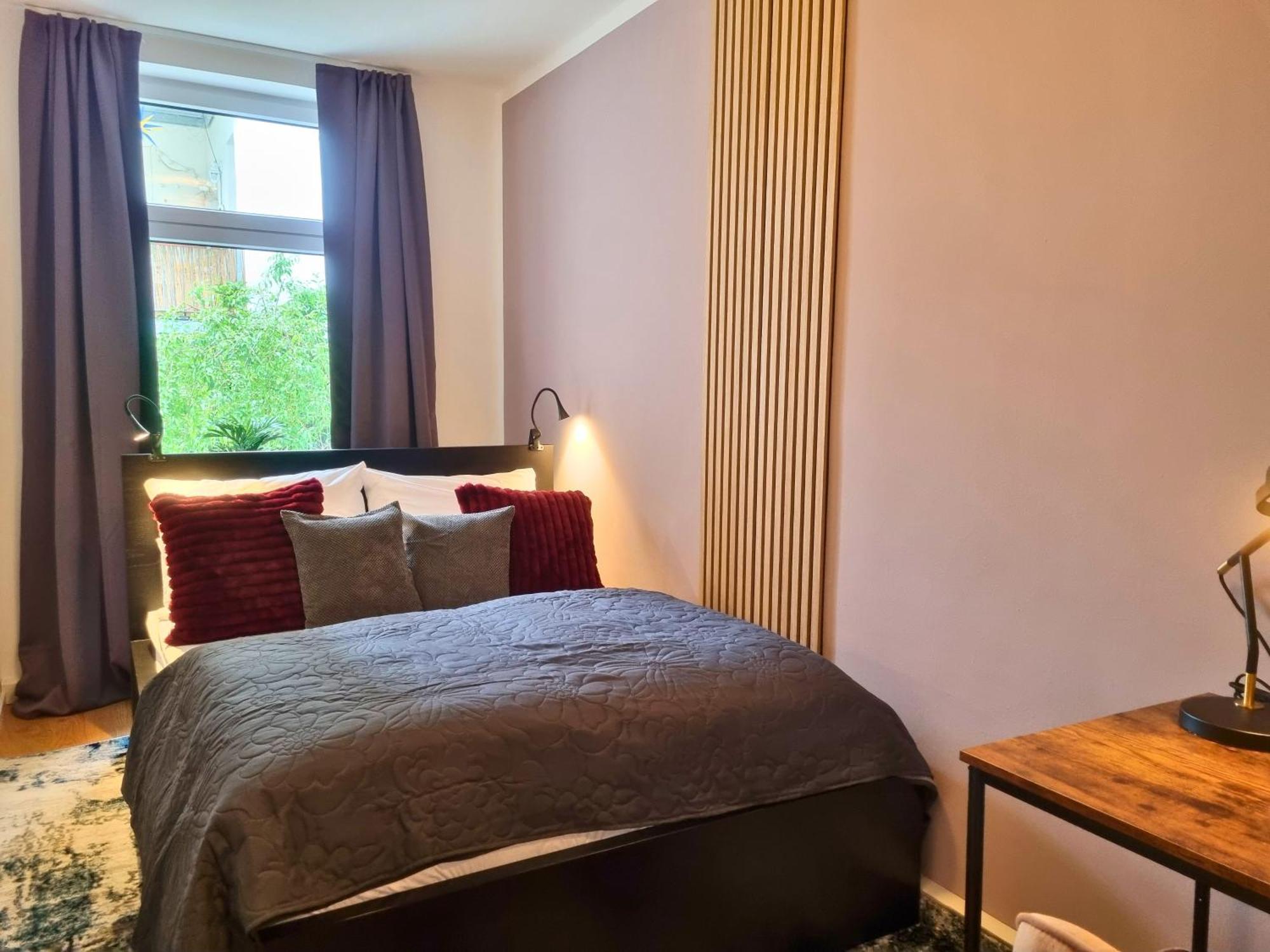 Apartment Maremar - Style-loft Am Ferberturm - 2 Schlafzimmer - Luxus Boxspringbett - Arbeitsplaetze - Highspeed Wlan *